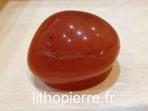 Pierre roulée en cornaline