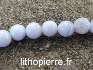 fil en perles de calcedoine bleu
